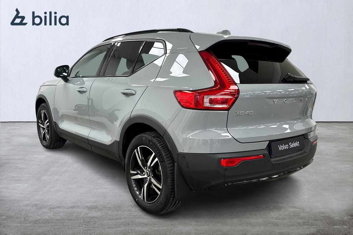 Volvo XC40 B3 Plus Dark 2025, bild 2/10