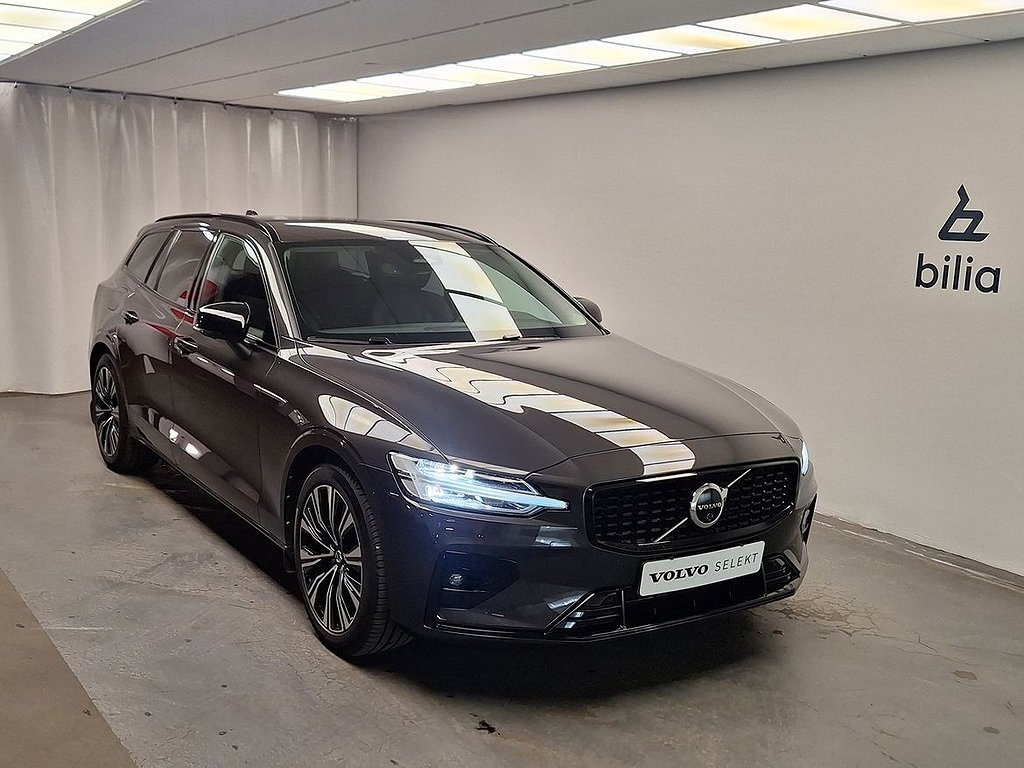 Volvo V60 B4 Diesel Plus Dark / 360 kamera / Dragkrok / värmare