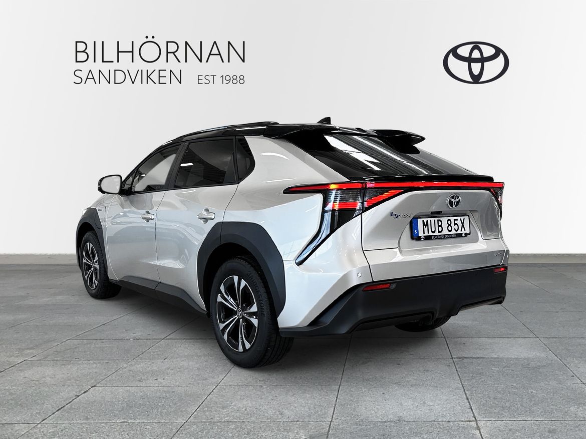 Toyota bZ4X AWD Style Edition 2025, bild 3/46