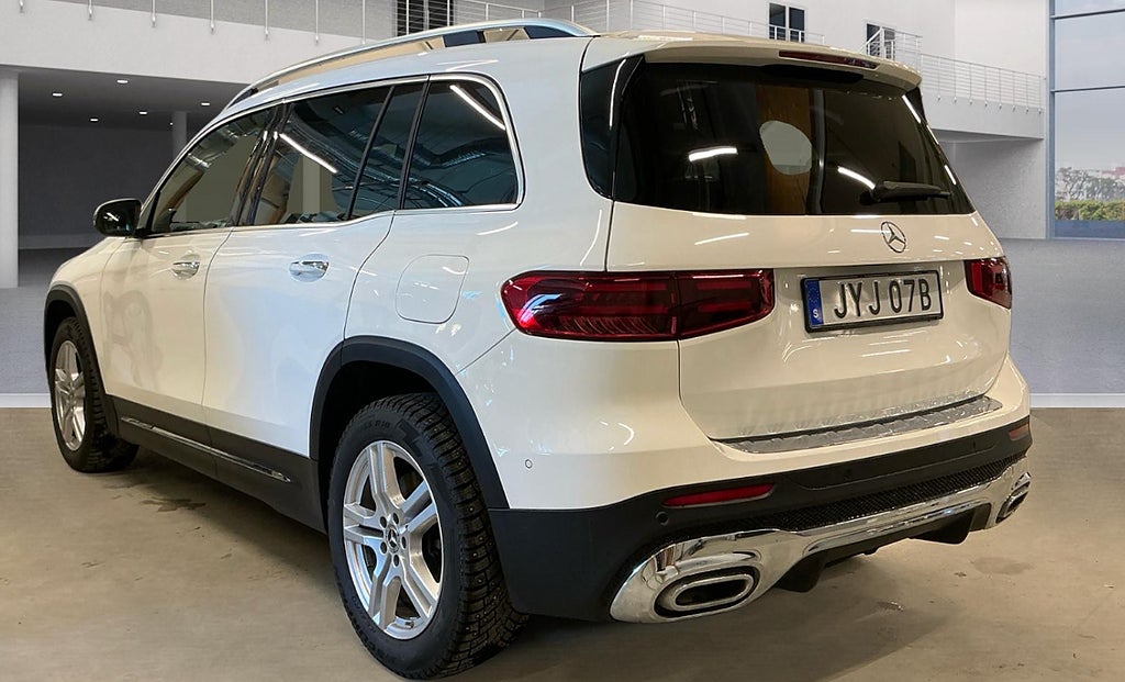 Mercedes-Benz GLB 200 AMG Line Advanced Plus Värmare 7-sits Drag - bild 2