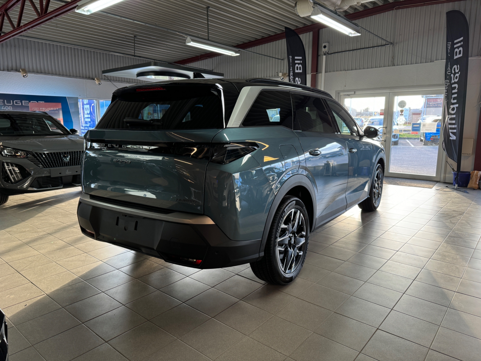 Peugeot 5008 GT Hybrid 7-sits 2024, kuva 4/42