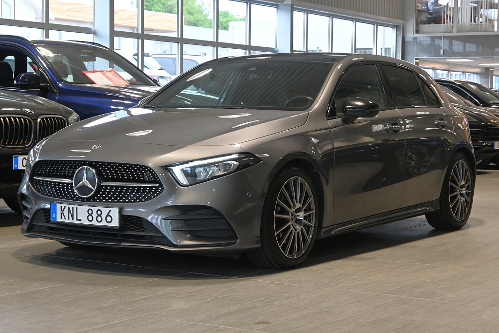 Mercedes-Benz A 220 4MATIC 190hk AMG Night Pano Värmare Drag 