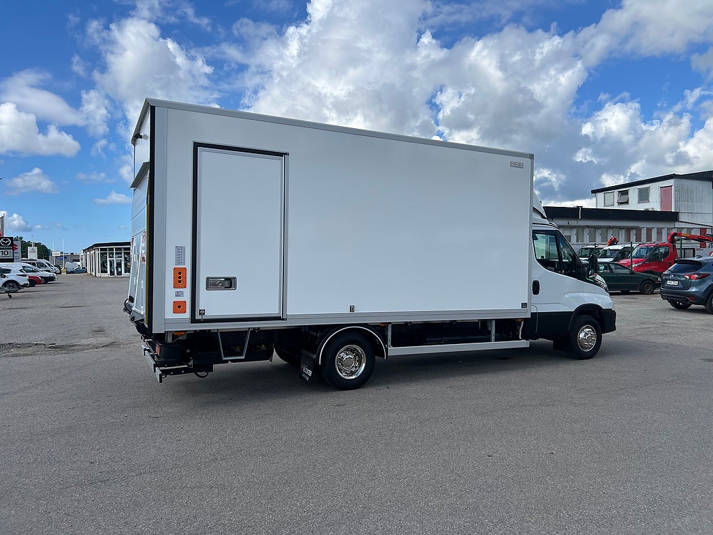 Iveco Daily 72C14G A8 CNG Skåpbil med Z-Lift