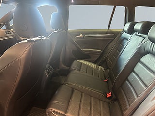 Volkswagen Golf R 2.0 TSI BMT 4Motion Mvärme Panorama S&V-däck Bkamera – bild 13