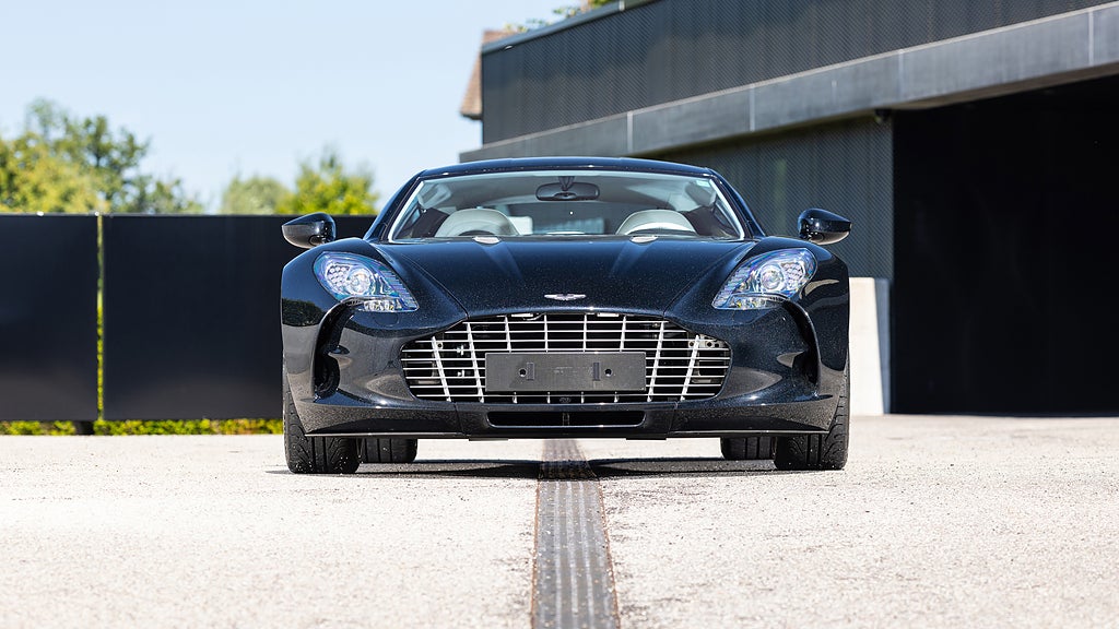 Den här Aston Martin One-77 har enbart rullat 178,5 mil. Foto: RM Sotheby's 