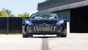Den här Aston Martin One-77 har enbart rullat 178,5 mil. Foto: RM Sotheby's 