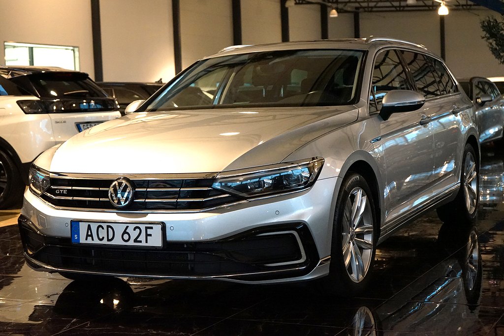 Volkswagen Passat Sportscombi GTE 1.4TSI Cockpit Pano Blis 