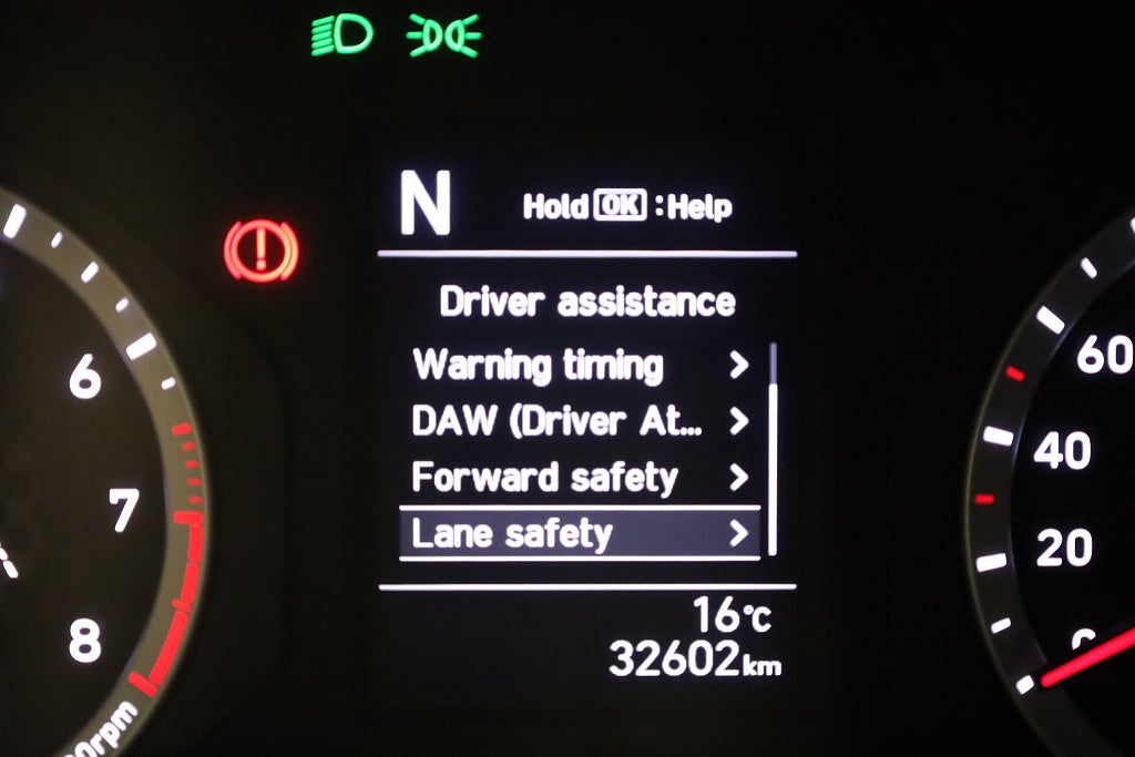 Hyundai i10 1.0 blue AUT Essential CarPlay Rattvärme Leasbar 2022