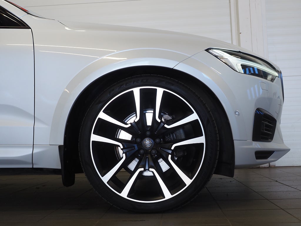 Volvo XC60 T8 392hk AWD R-Design B&W Luft 22" Pano Drag Se Spec!