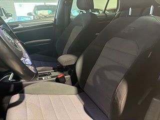 Halvkombi Volkswagen Golf 9 av 13