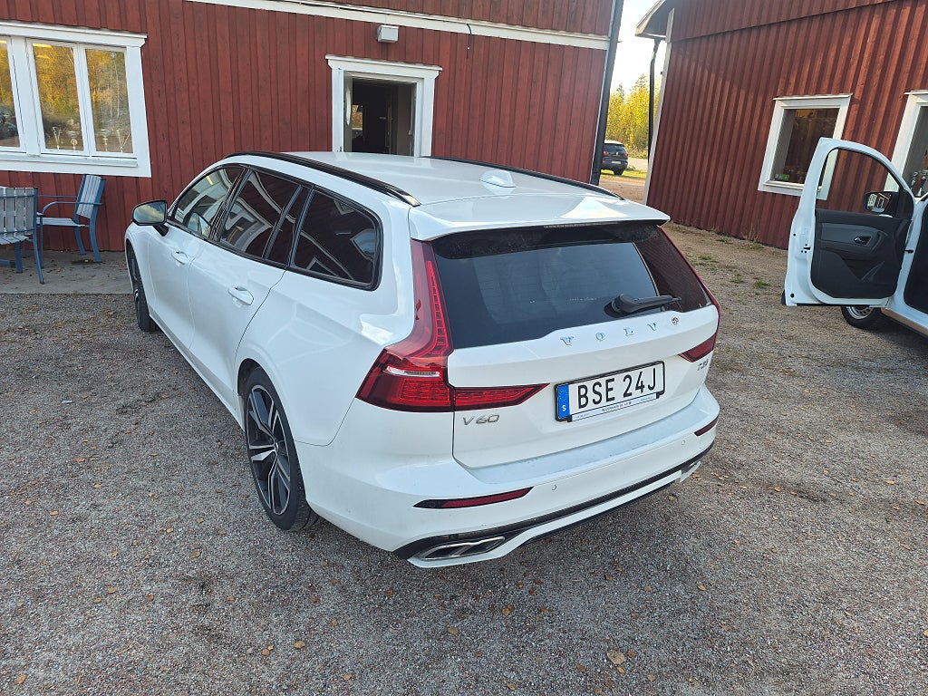 Volvo V60 2020 - miniatyr 2