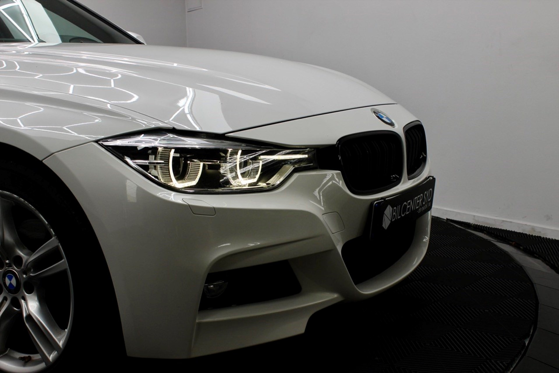 BMW 320 320d Touring M-Sport 2019, bild 5/56