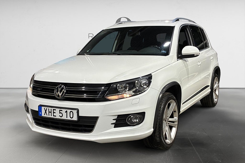 Volkswagen Tiguan 1.4 TSI 160 HK 4M 1ÄGARE R-LINE B-KAMERA D-VÄRM NYSERV