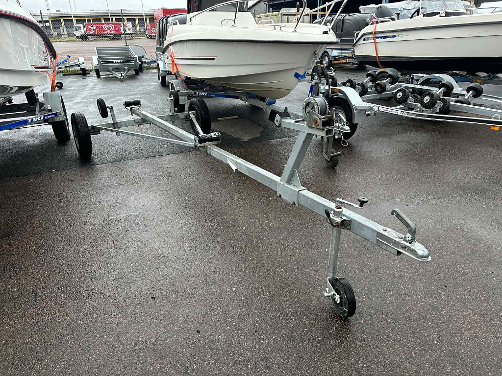 Rekotrailer 30 km/h båtupptagningsvagn 700 kg 