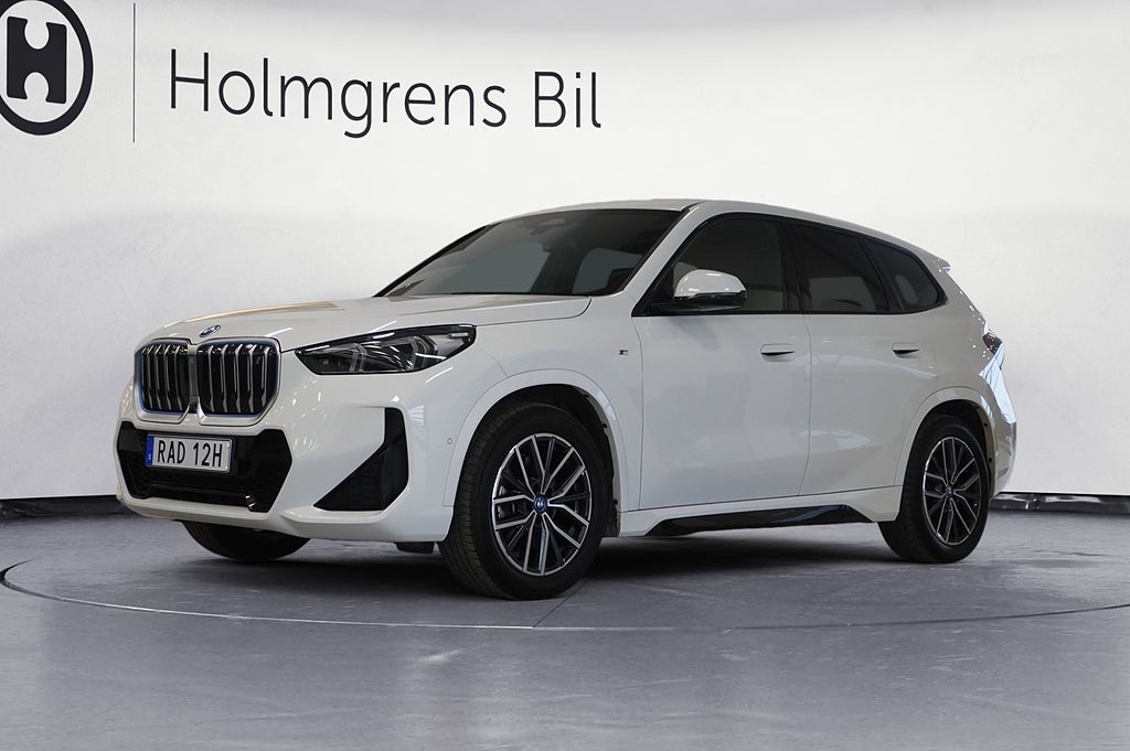 BMW iX1 xDrive30 Msport Innovation Headup Drag 360 Kamera | Ränta 4,99%