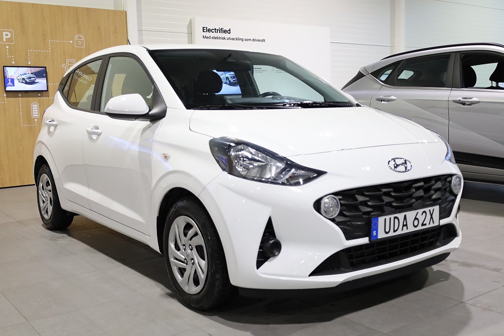 Hyundai i10 1.0 blue AUT Essential CarPlay Rattvärme Leasbar 2022