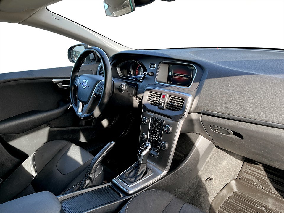 Bild på Volvo V40 Momentum D3 150hk Aut LÅGA MIL