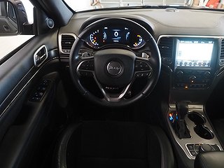 SUV Jeep Grand Cherokee 15 av 24