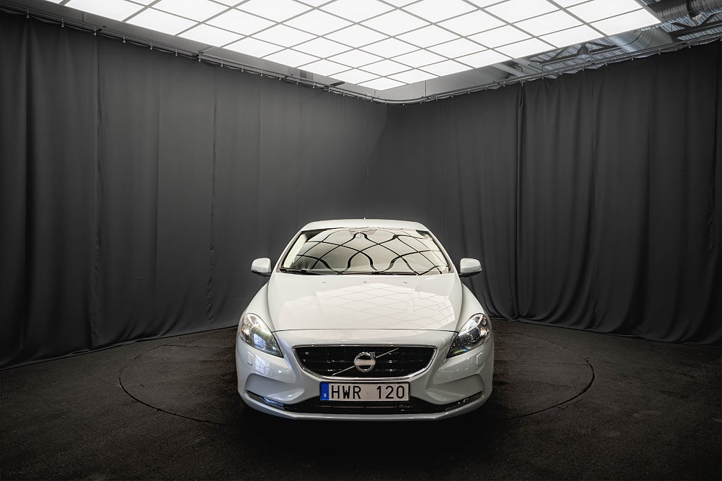 Volvo V40 SUMMUM LÄDER KAMERA D-VÄRMARE ELSTOL MINNE