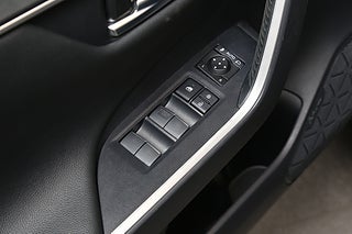 SUV Toyota RAV4 11 av 28