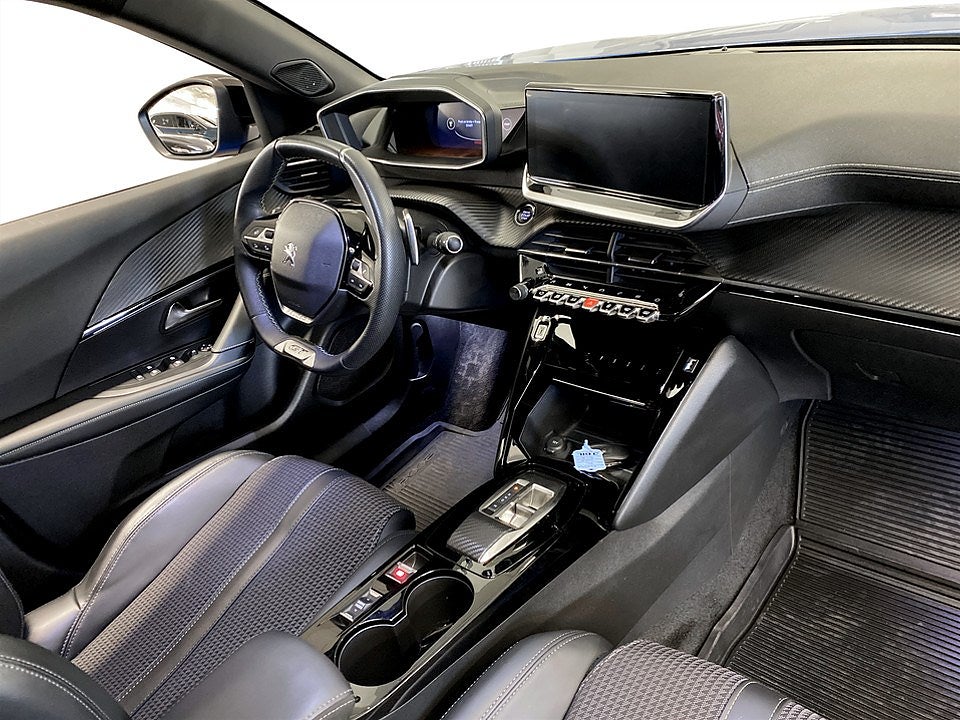 Bild på Peugeot 2008 GT 1.2 PT 130hk Aut - CARPLAY, BACKKAMERA