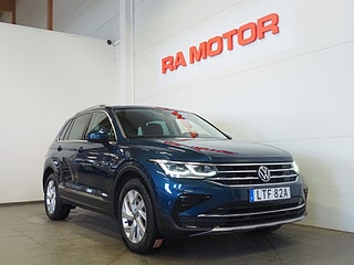 SUV Volkswagen Tiguan 3 av 25