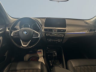 BMW X1 xDrive20d xLine S&V/HUD/Kamera/Ambient/Drag/A.d Fart
