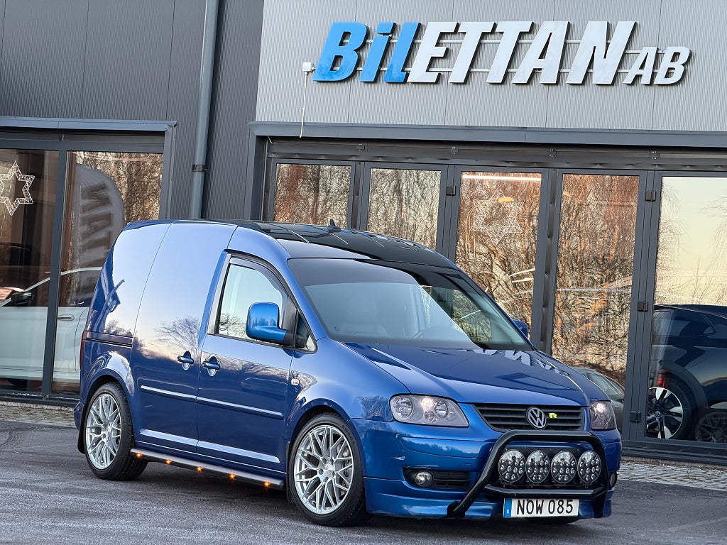 Volkswagen Caddy Skåpbil 2.0 TDI|steg 1 Optimerad|Coilovers|Baslåda