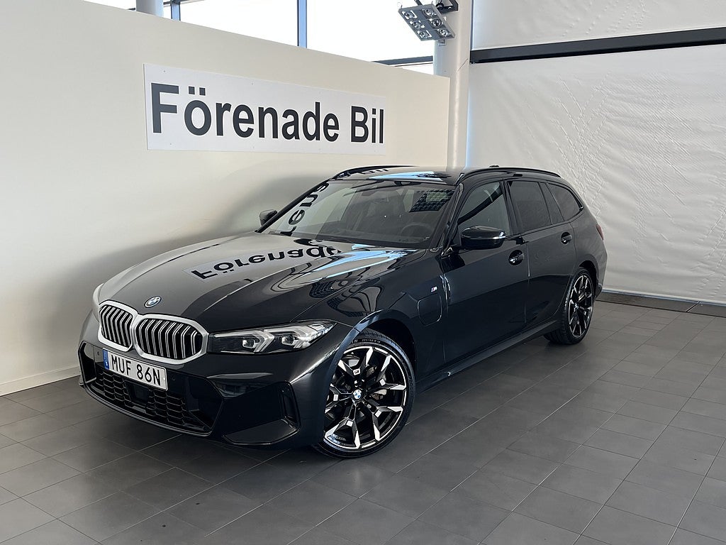 BMW 330e xDrive Touring M Sport Drag H/K ComfortAcc Sportstolar