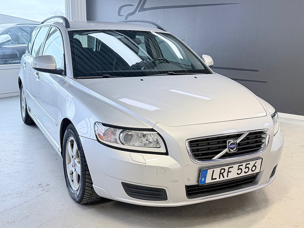 Volvo V50 D2 115hk Kinetic | AC | Nybesiktad