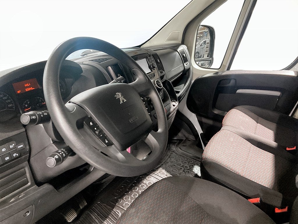 Bild på Peugeot Boxer PRO+ 2.2 BHDi 140hk L3H2 - B-KAMERA, DRAG