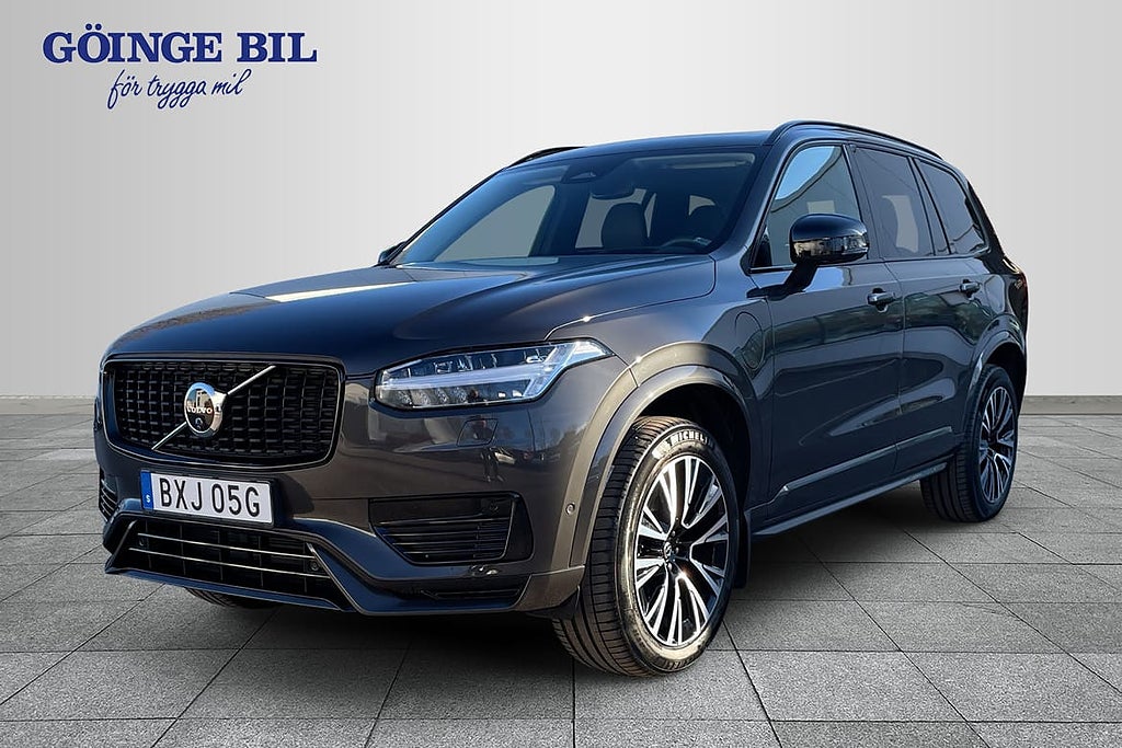 Volvo XC90 7 Säten T8 Ultra Dark/Panorama/HK Ljud/HeadUp/Dragkrok/360 Kam..