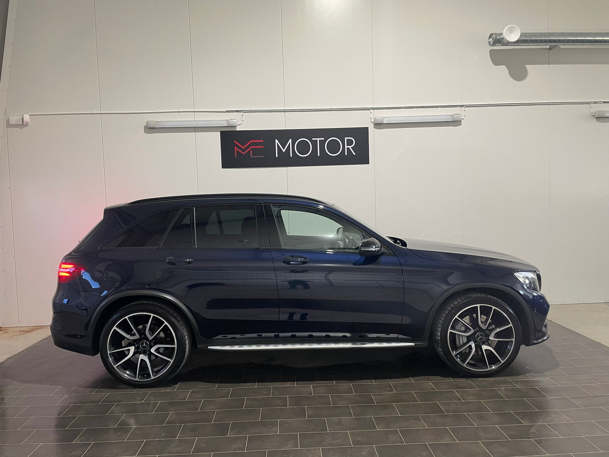Mercedes-Benz GLC 43 4MATIC 2019, bild 3/39