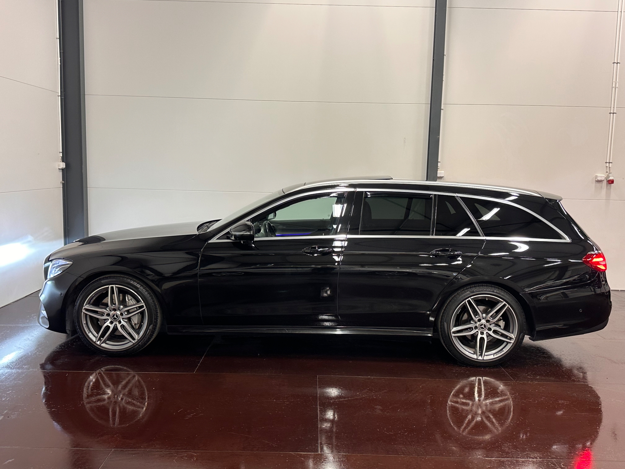 Mercedes-Benz E 2019, bild 6/10