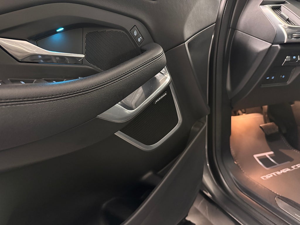 Jaguar E-PACE P200 AWD Svensksåld Black EDT. Meridian Navi LED bild 11