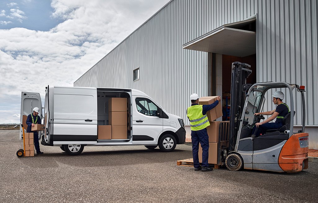 Nissan Interstar NYA Interstar DIESEL | N-Connecta 2025
