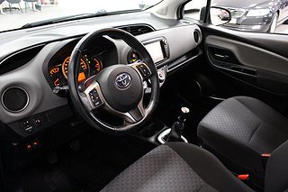 Halvkombi Toyota Yaris 11 av 19
