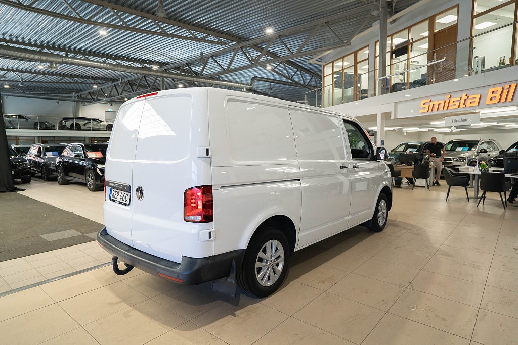 Volkswagen Transporter T30 TDI D-VÄRMARE DRAG CARPLAY MOMS 1-ÄGARE
