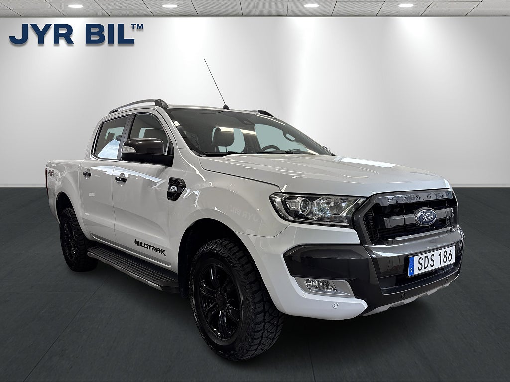 Ford ranger Dubbelhytt 3.2 TDCi 4x4 Wildtrak / Värmare / Drag
