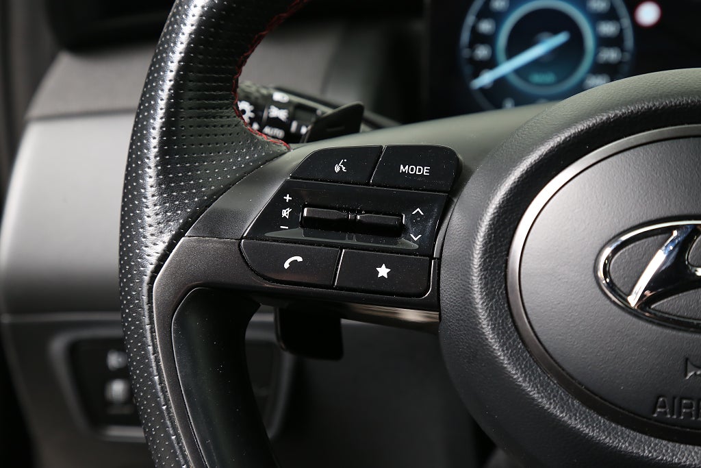 Hyundai Tucson 1,6 T-GDi Hybrid 230hk 4WD HEV N-Line 360° Pano Drag 2022