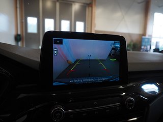 SUV Ford Kuga 21 av 25