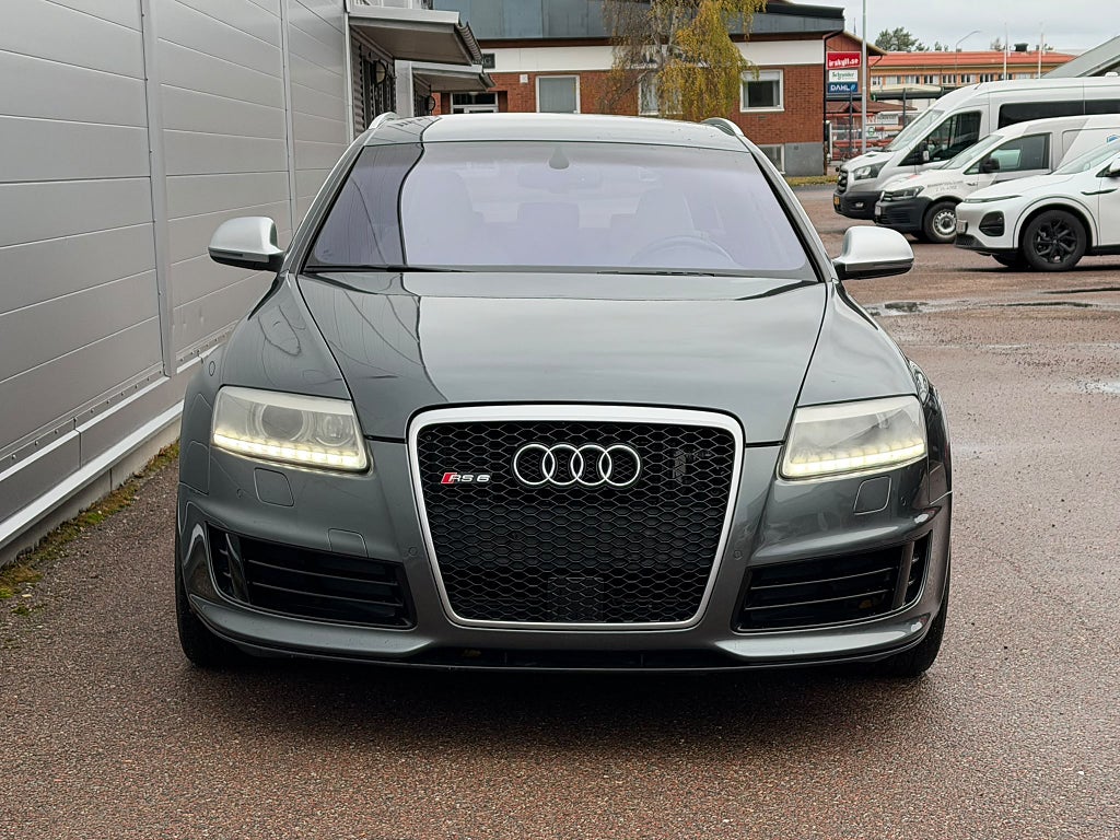 AUDI RS6 AVANT 5.0 V10 BITURBO 579ch QUATTRO - BOSE - CUIR - FREINS CARBONE - ACC - SIÈGES CHAUFFANTS AVANT/ARRIÈRE