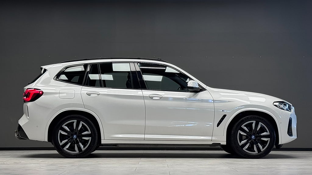 BMW iX3 2022 - miniatyr 4