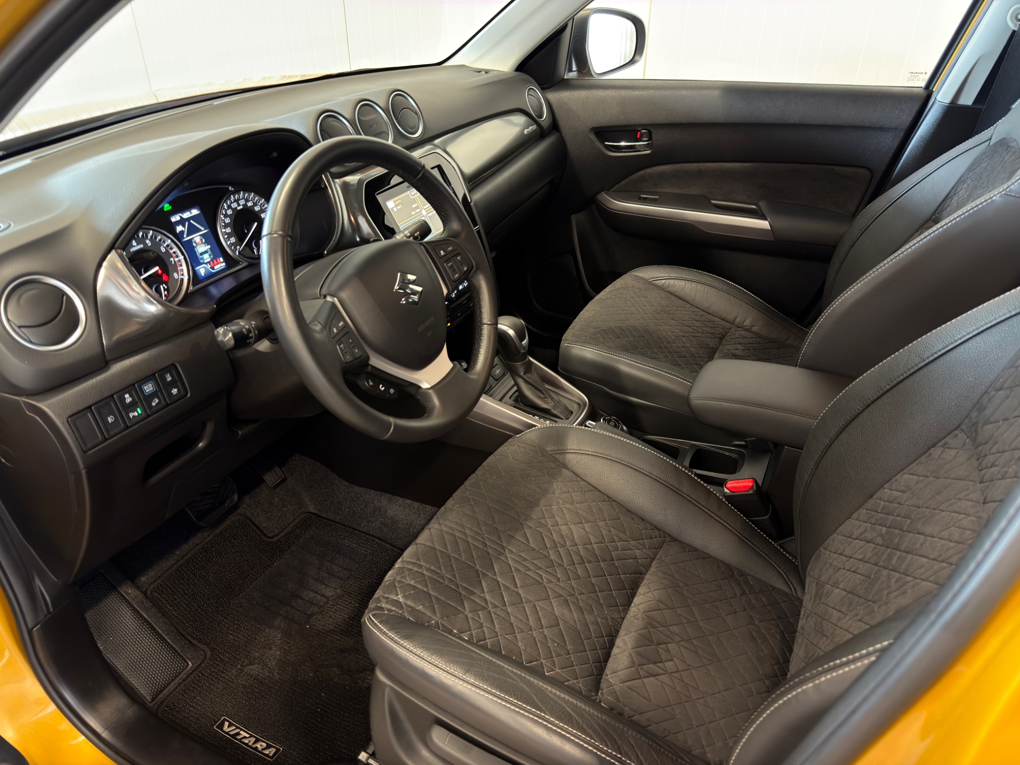 Suzuki Vitara 2023, bild 7/49