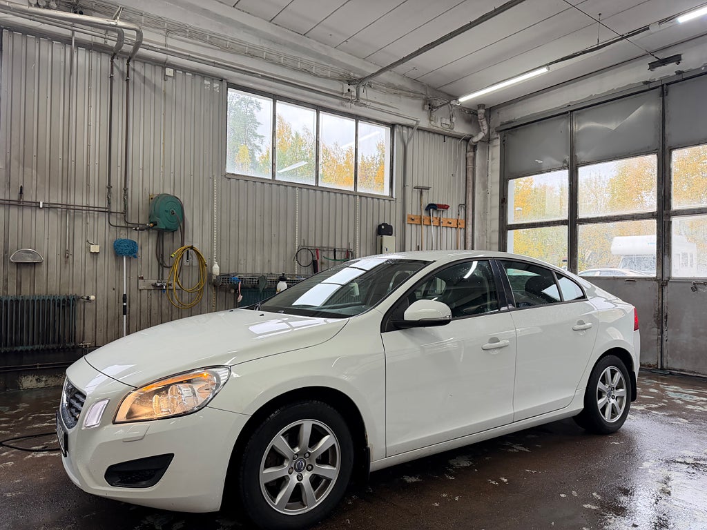 Volvo S60 DRIVe|Full Servad|Ny Kamrem|Dragkrok|Nybesiktad|Euro 5