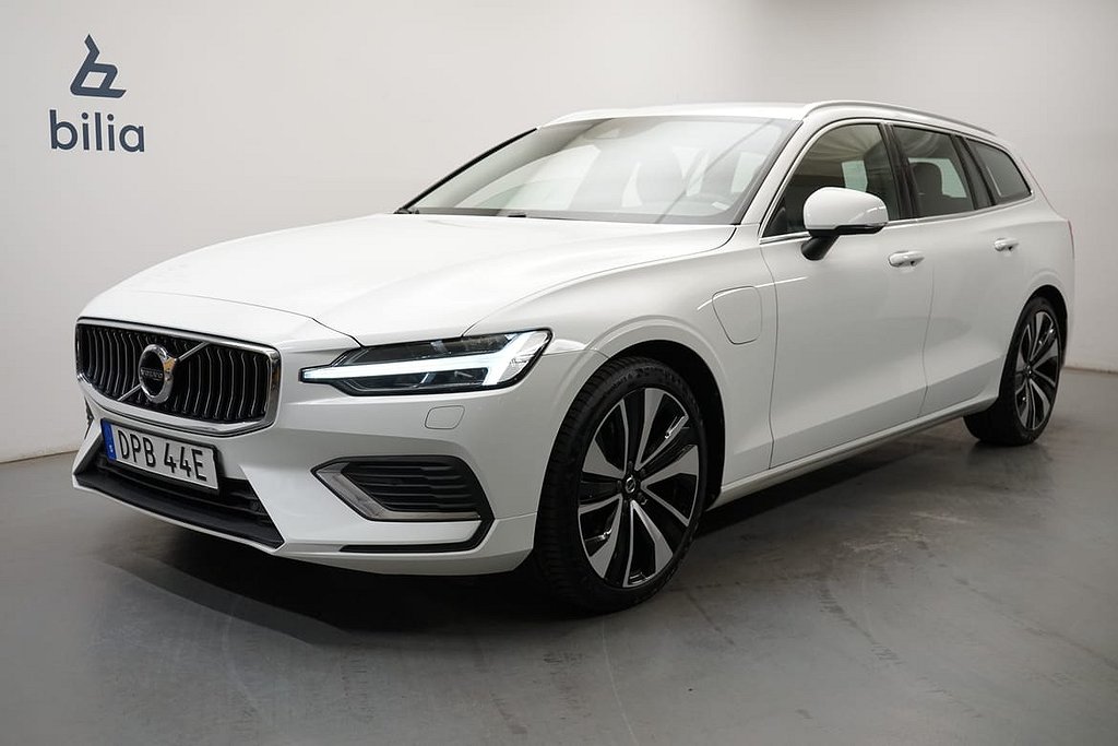 Volvo V60 Recharge T6 Inscription Expression, Navigation, on Call, Dragkro