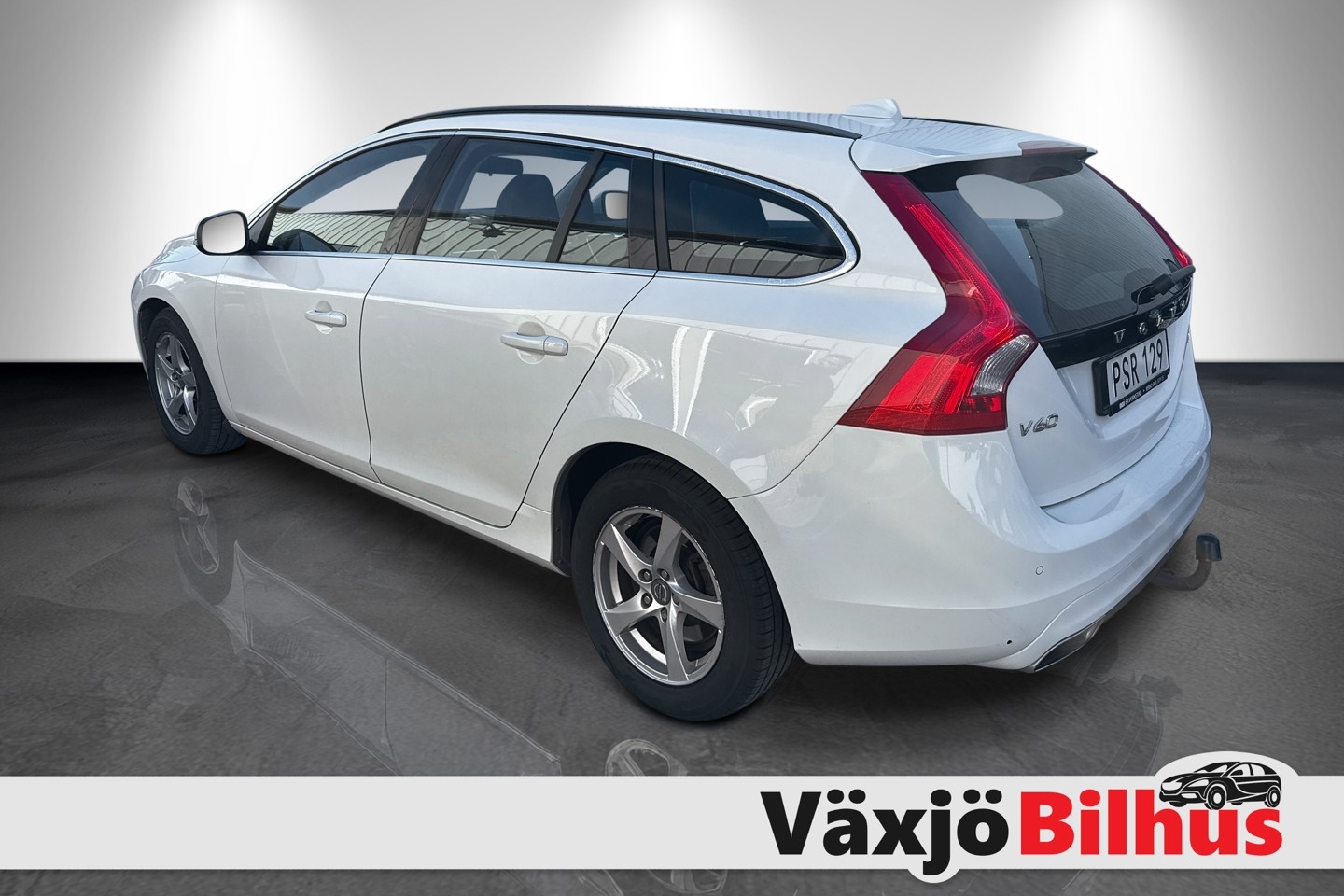 Volvo V60 D4, 181HK , Momentum 2015, bild 2/39