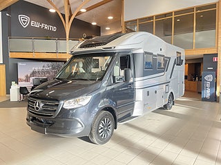 Husbil-halvintegrerad Adria MATRIX SUPREME MB 670 DL