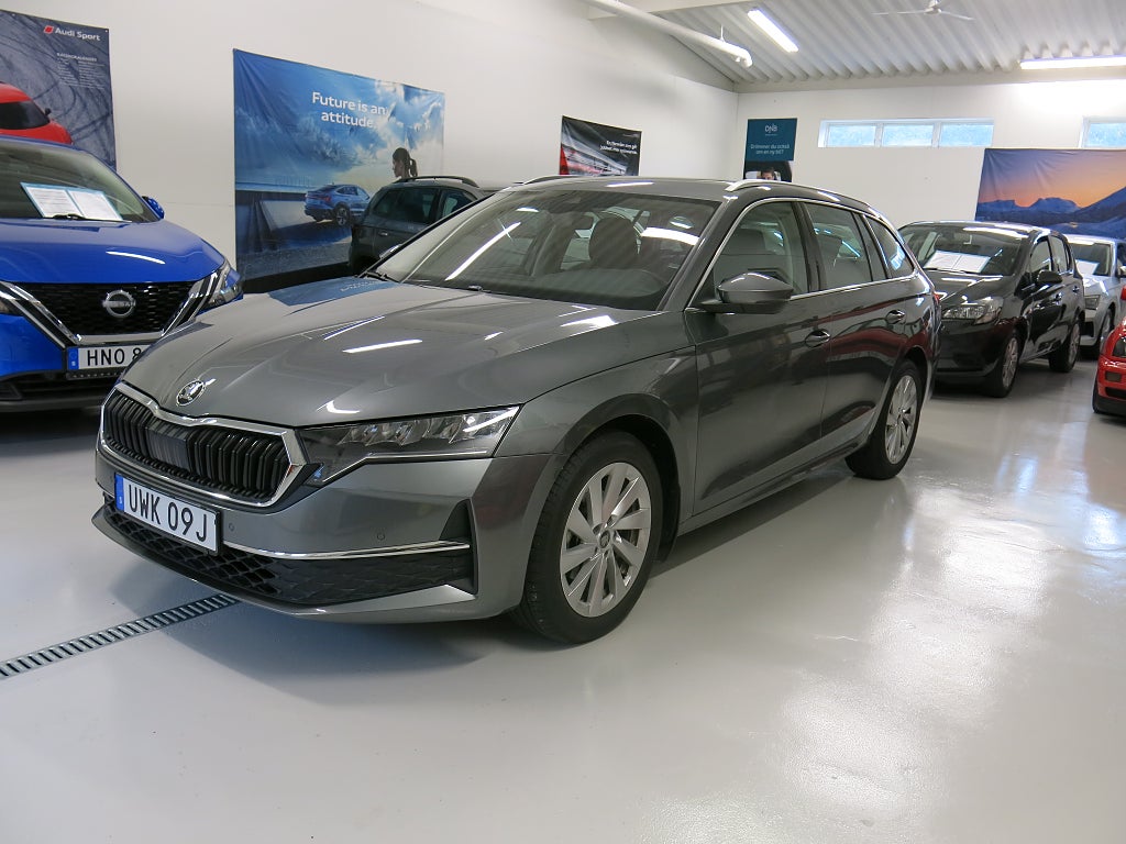 Skoda Octavia Combi Selection 1.5 TSI mHEV /MOMS/ DSG7 Värmare Drag
