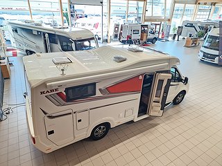 Husbil-halvintegrerad Kabe Novum 750 LGB 5 av 28
